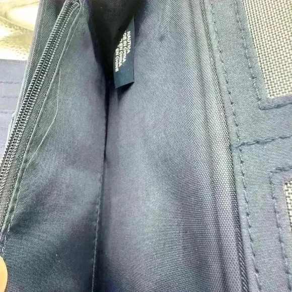 Nautica Blue Green Money Manager Wallet ID Safe RFID Protection. EUC - Picture 15 of 16